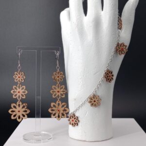 Parure bracciale charms Fiori, Orecchino pendente | Anime Artigianali