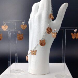Parure bracciale 5 charms Farfalla, Orecchino perno | Anime Artigianali